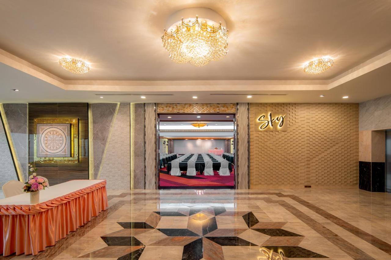 Alexander Hotel Bangkok Exterior foto